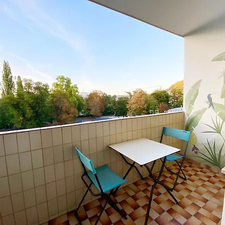 Beautiful Spacious Center Flat With Parking Option グラーツ