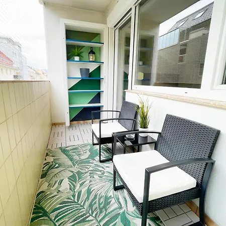 Beautiful Spacious Center Flat With Parking Option Appartement *