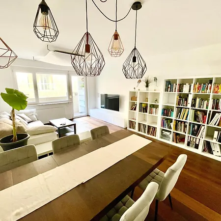 Apartment Beautiful Spacious Center Flat With Parking Option