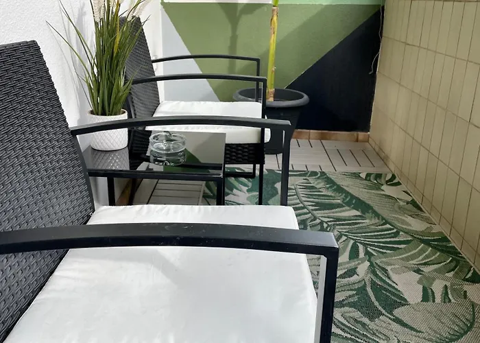 Beautiful Spacious Center Flat With Parking Option 公寓