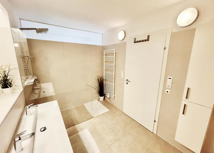 Appartamento Beautiful Spacious Center Flat With Parking Option